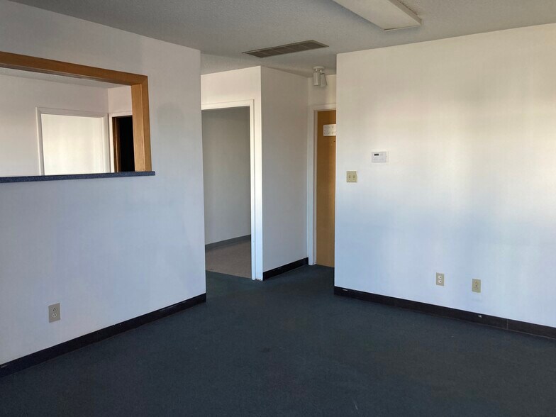 More Photos Of 2419 Sybrandt Rd, Traverse City Warehouse For Lease