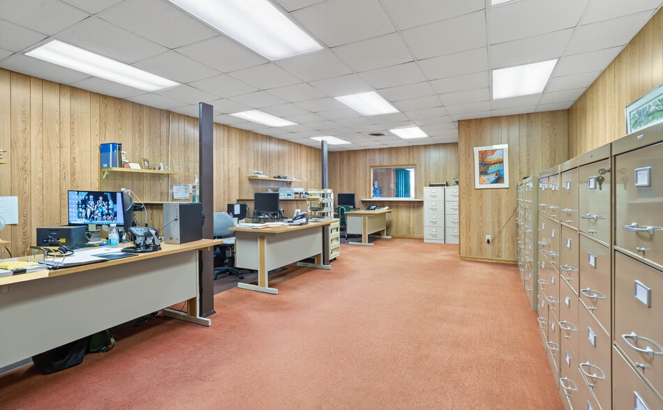 More Photos Of 221 E Market St, Clearfield Office Residential For Sale
