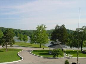 More Photos Of 2803 State Hwy Y, Forsyth Hotel For Sale