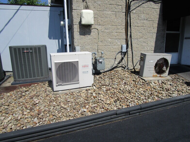 More Photos Of 1456 Lincoln Hwy, North Versailles Restaurant For Sale