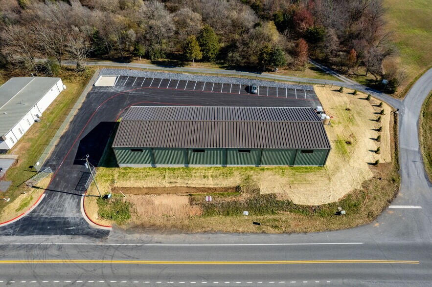 More Photos Of 1571 Pleasants Dr dr, Mount Crawford Warehouse For Lease