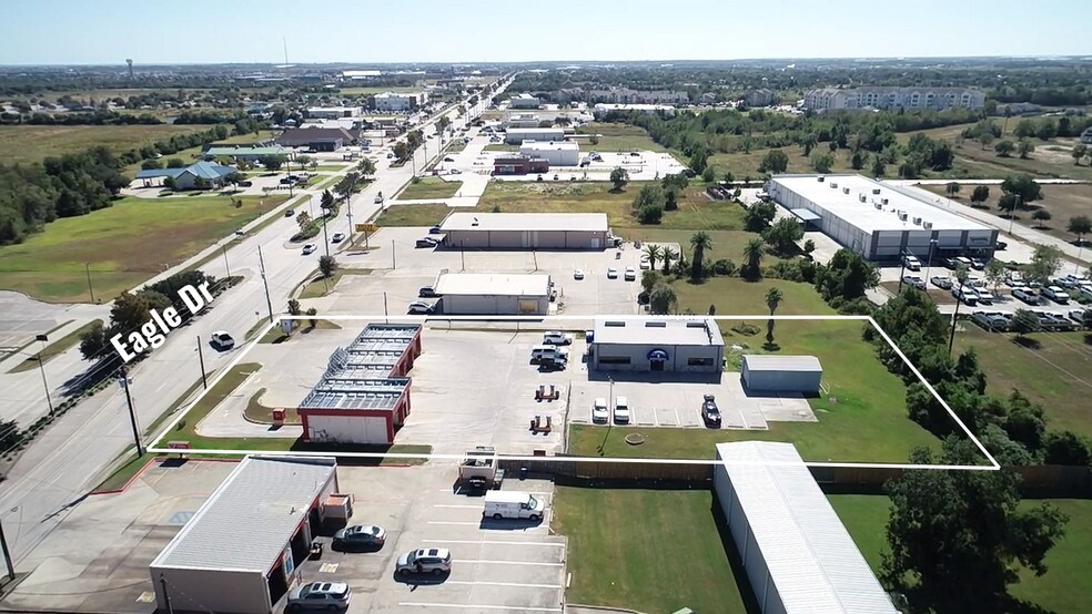 More Photos Of 11515 Eagle Dr, Mont Belvieu Carwash For Sale