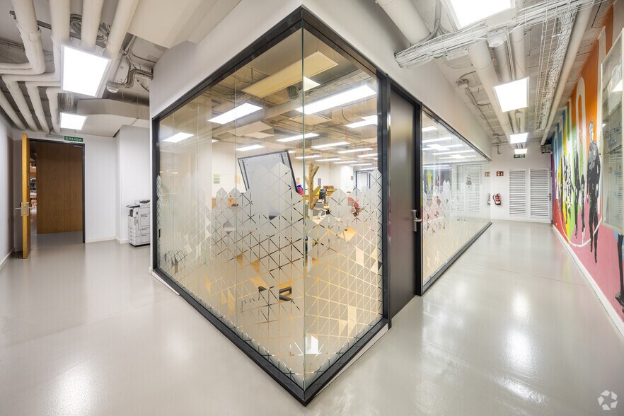 More Photos Of 193-201 Carrer de Pallars, Barcelona Coworking Space