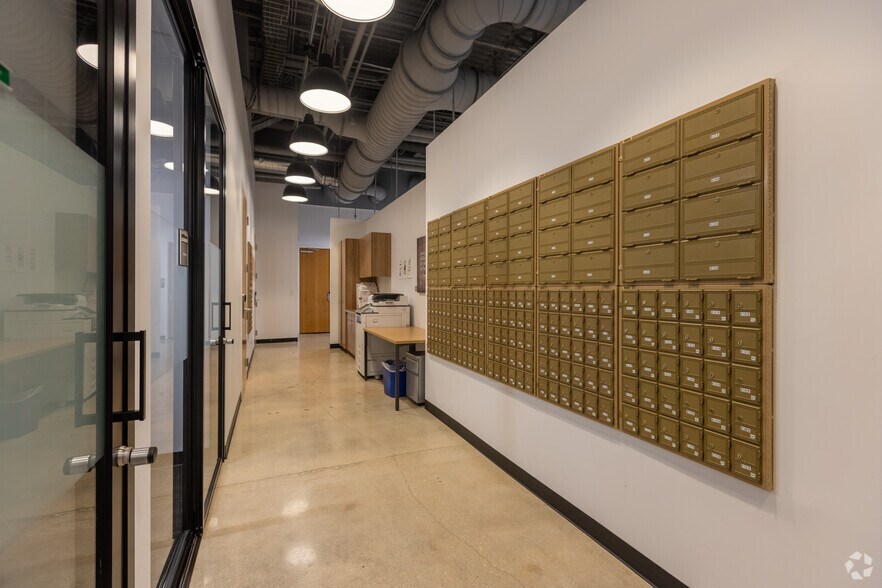 More Photos Of 700 S Rosemary Ave, West Palm Beach Coworking Space