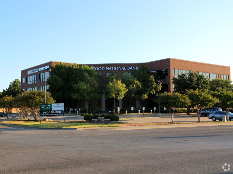 More Photos Of 2220 San Jacinto Blvd, Denton Office For Sale