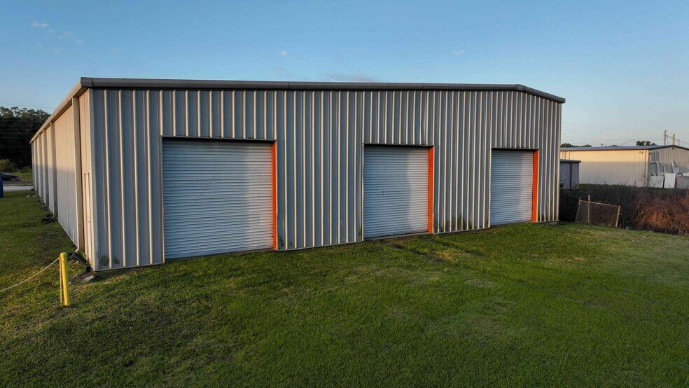 More Photos Of 3440 US Highway 92 E, Lakeland Warehouse For Sale