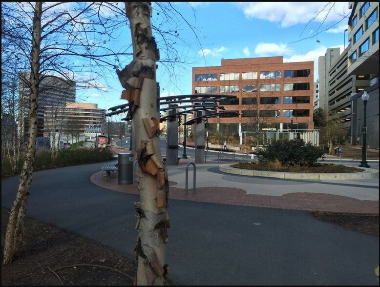 More Photos Of 1110 Bonifant St, Silver Spring Office For Lease