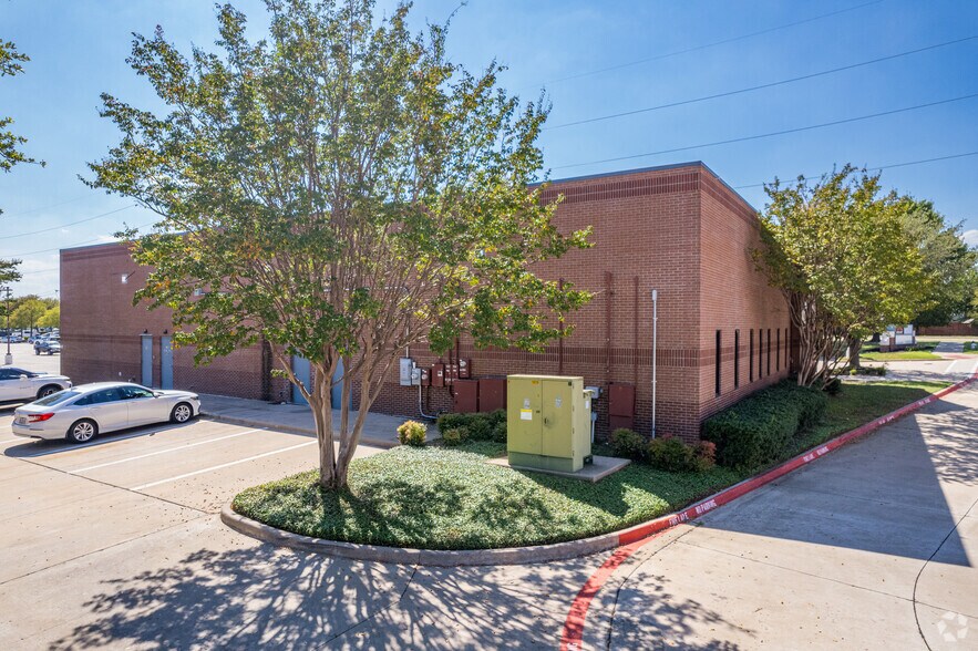 More Photos Of 6850 N Shiloh Rd, Garland Unknown For Lease
