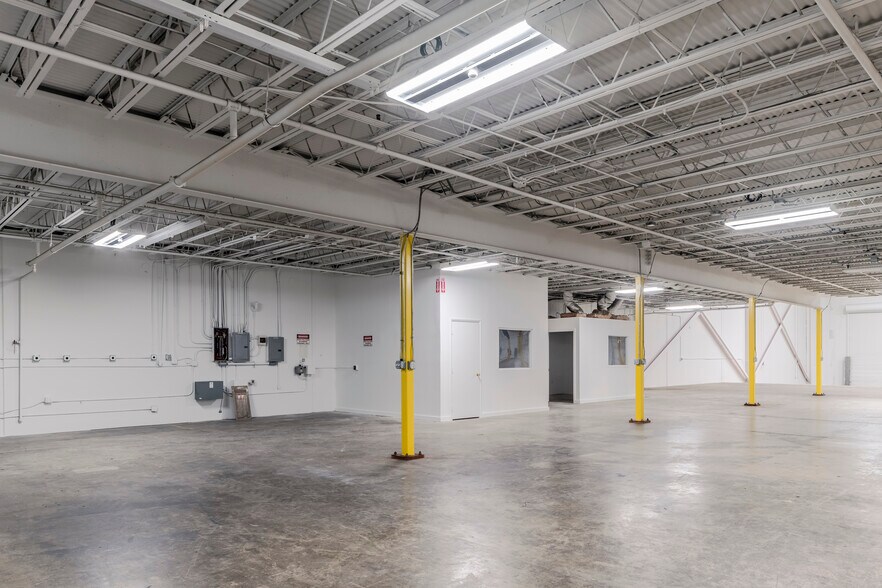 More Photos Of 5400 NW 35th Ave, Fort Lauderdale Warehouse For Lease