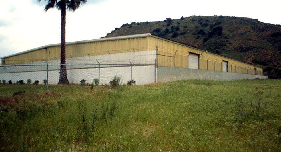 More Photos Of 2778-2788 Pomona Blvd, Pomona Warehouse For Lease