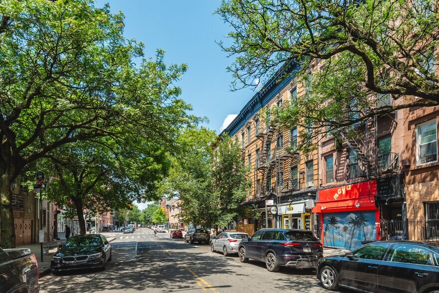 More Photos Of 561 Gates Ave, Brooklyn Apartments For Sale
