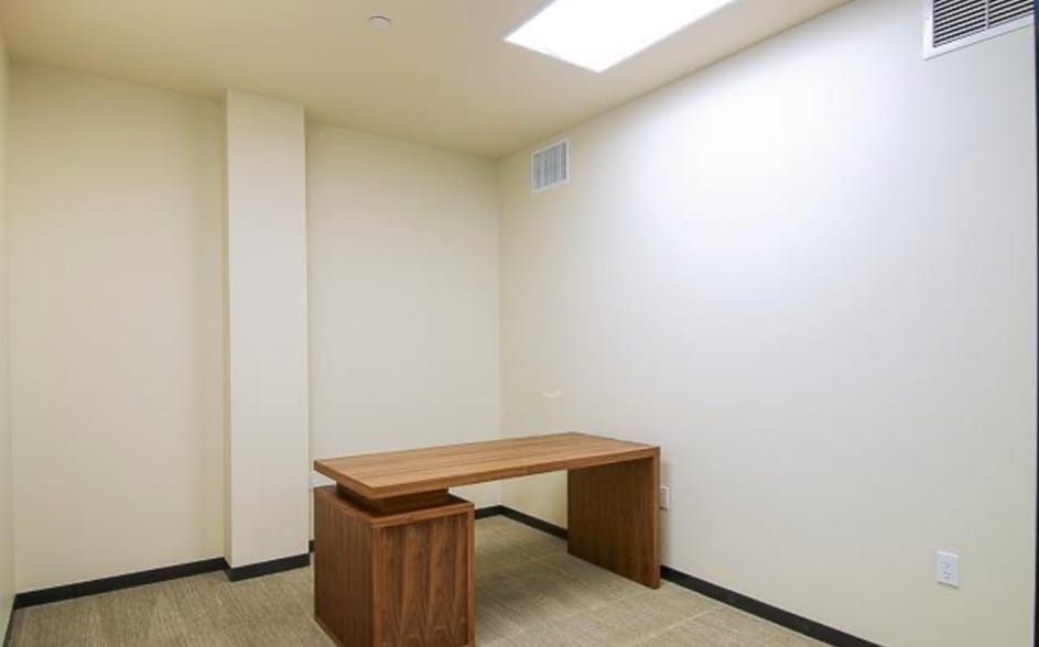 More Photos Of 625 E Main St, Aspen Office For Sale