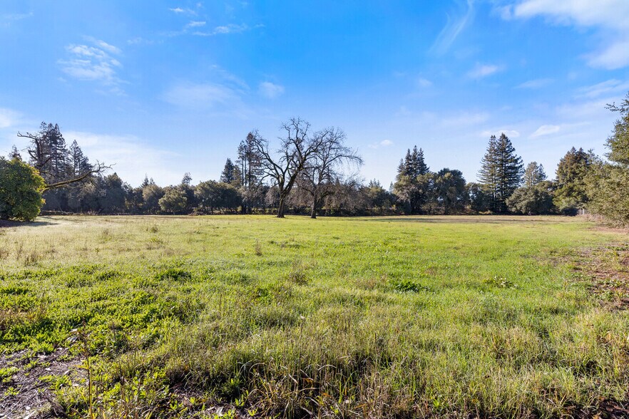 More Photos Of 13255 Healdsburg Ave, Healdsburg Land For Sale