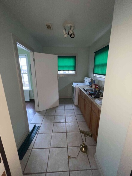 More Photos Of 2011 Binz St, Houston Apartments For Sale