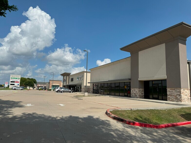 More Photos Of 8102-9825 S Mason Rd, Richmond Unknown For Lease