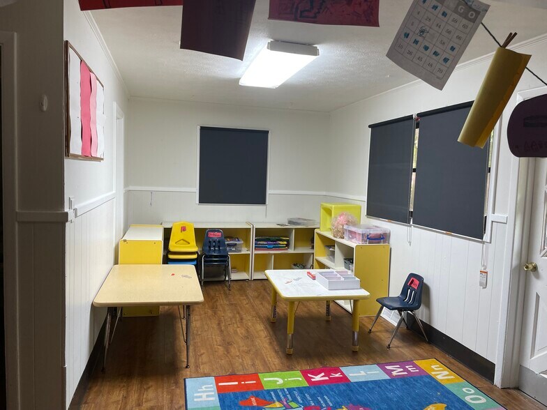 More Photos Of 4959-4965 West St, Forest Park Daycare Center For Sale