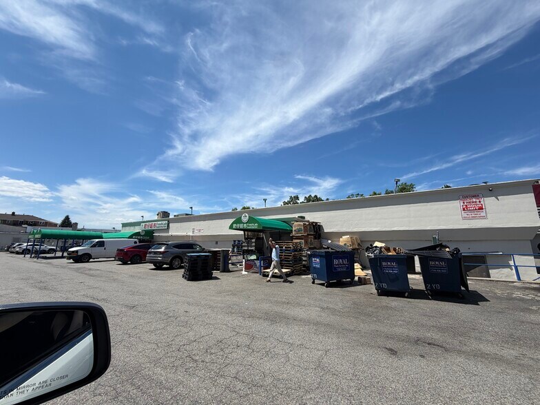 More Photos Of 249-02-249-46 Horace Harding Expy, Little Neck Supermarket For Lease