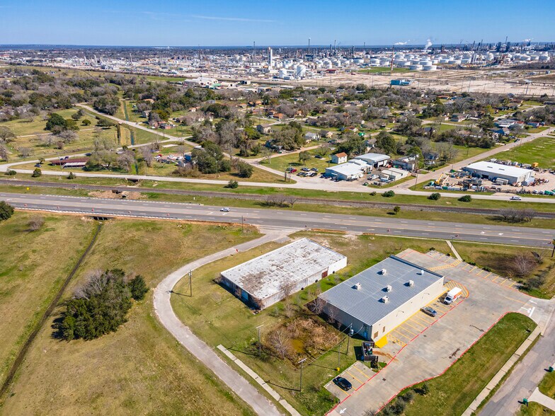 More Photos Of 2002 Highway 3, La Marque Industrial For Sale
