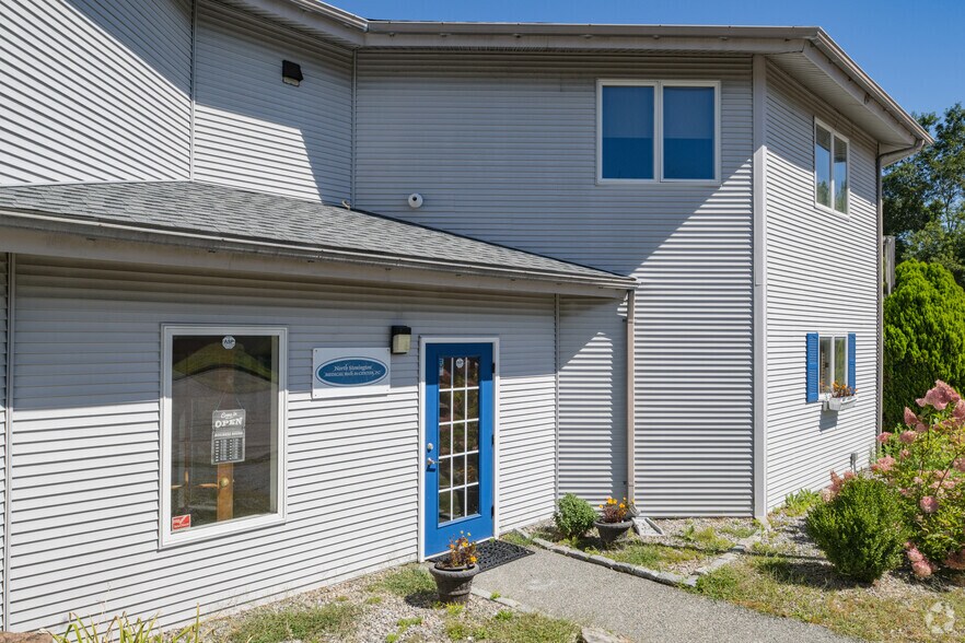 More Photos Of 82 Norwich Westerly Rd, North Stonington Medical For Sale