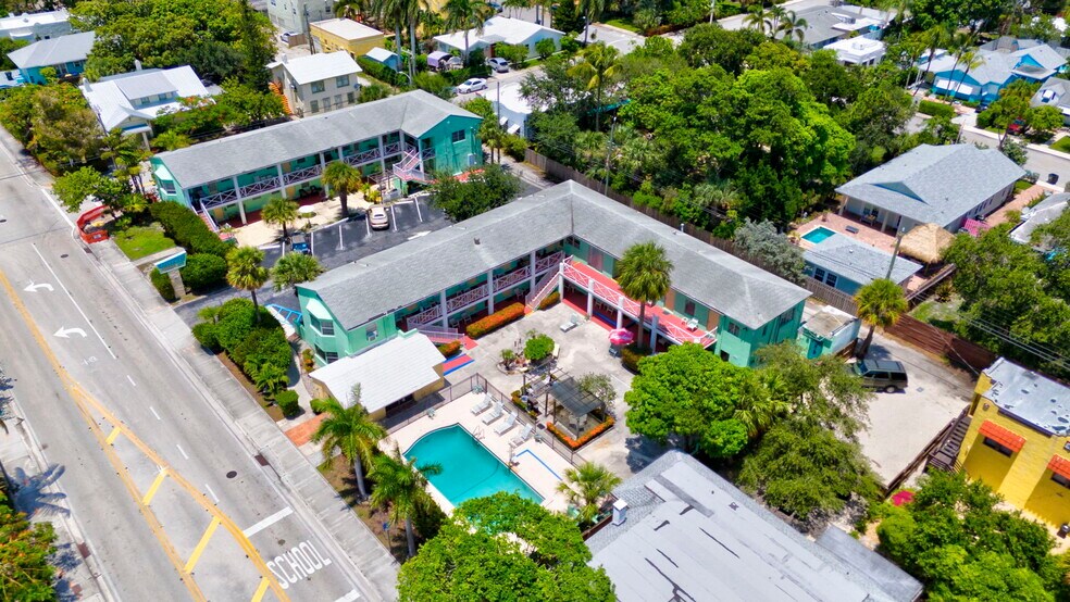 More Photos Of 320 N Federal Hwy, Lake Worth Hotel For Sale