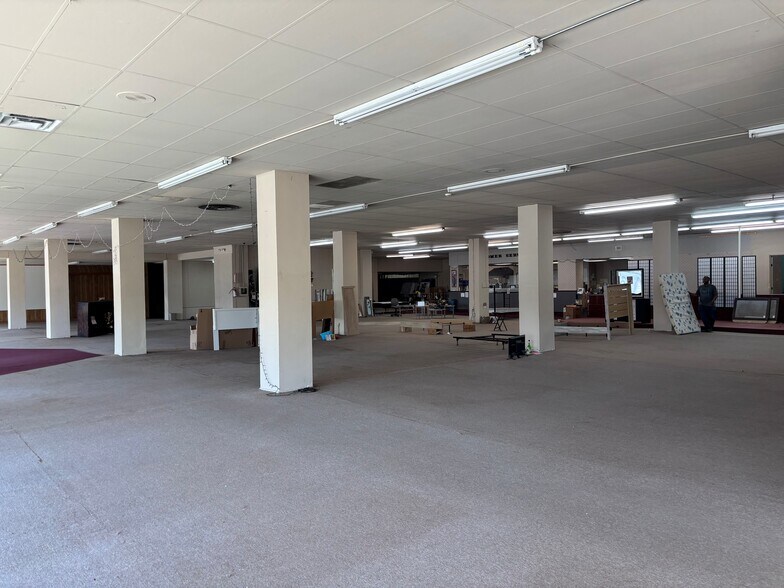 More Photos Of 745 Granby St, Norfolk Storefront For Sale