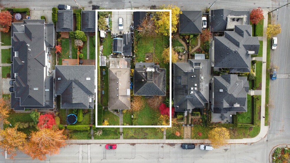 More Photos Of 1632 Mahon Av, North Vancouver Land For Sale