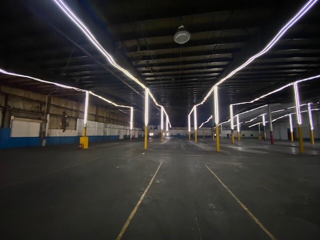 More Photos Of 345 Marshall, Wytheville Warehouse For Lease