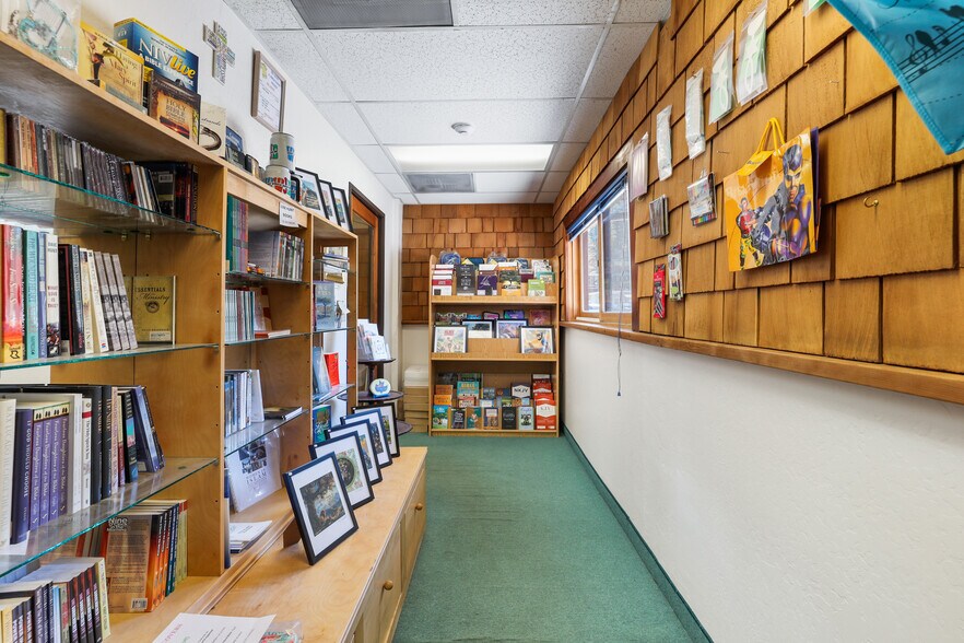 More Photos Of 807 Emerald Bay Rd, South Lake Tahoe Office For Sale