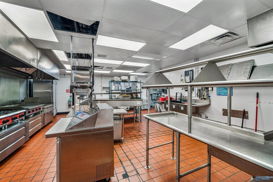 More Photos Of 1106 Gault Ave S, Fort Payne Fast Food For Lease