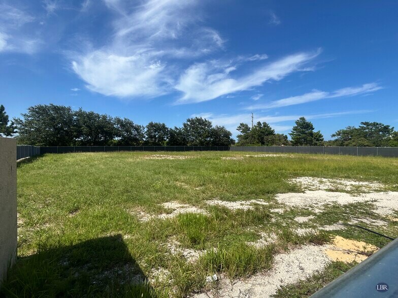 More Photos Of Gus Hipp Blvd, Rockledge Land For Lease