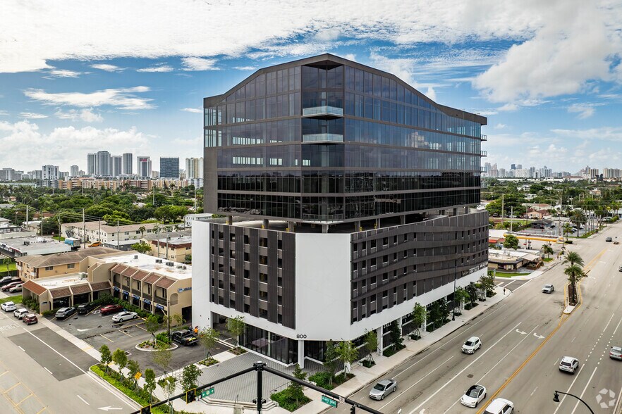 More Photos Of 800 N Federal Hwy, Hallandale Beach Medical For Lease