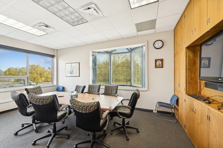 More Photos Of 2304 Park Ave, Minneapolis Medical For Sale