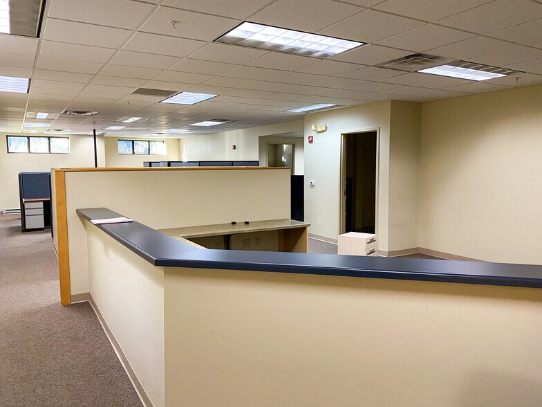 More Photos Of 6373 N Jean Nicolet Rd, Glendale Medical For Sale