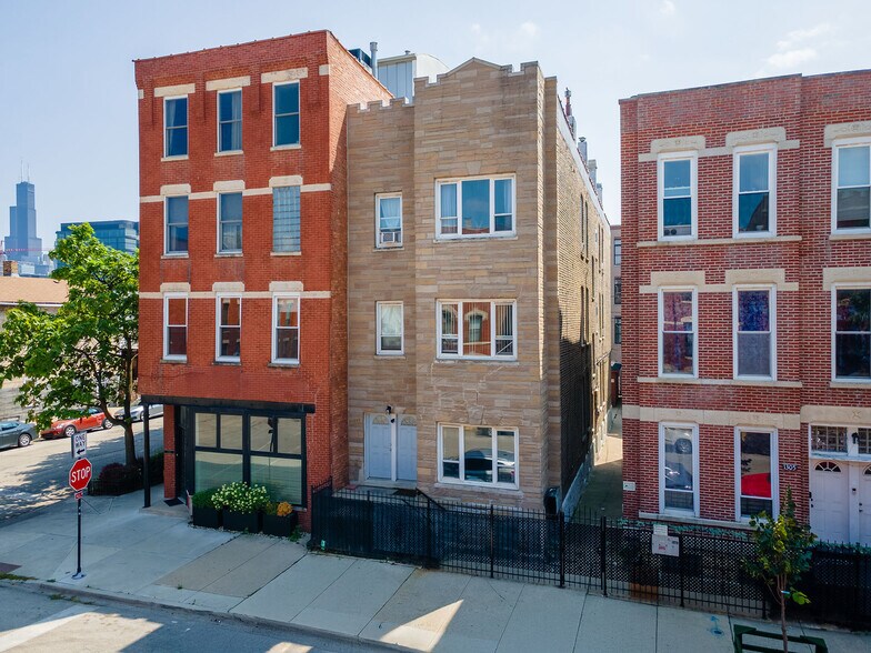 More Photos Of 1303 W Ohio St, Chicago Apartments For Sale