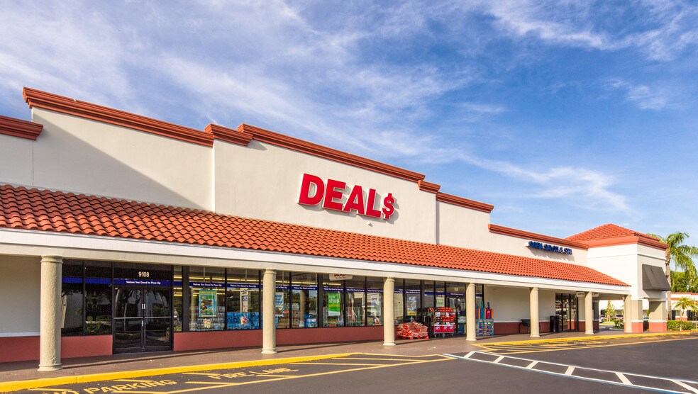 More Photos Of 9054-9230 Glades Rd, Boca Raton Unknown For Lease