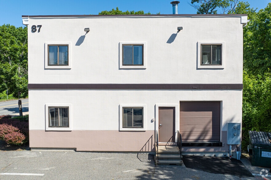 More Photos Of 87 Main St, North Reading Light Manufacturing For Sale