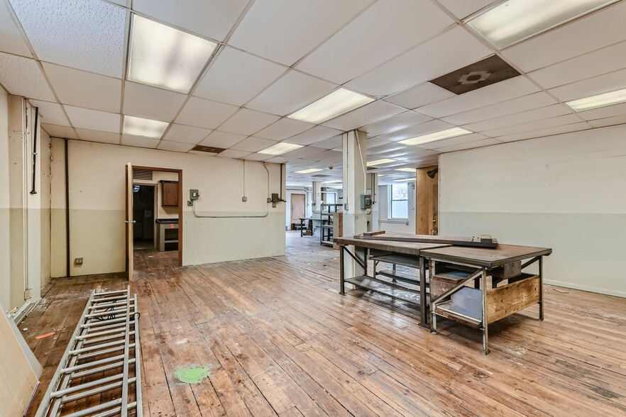 More Photos Of 2950-2958 Leavitt st, Chicago Warehouse For Sale