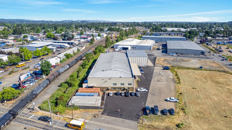 More Photos Of 1425 McGilchrist St SE, Salem Warehouse For Lease