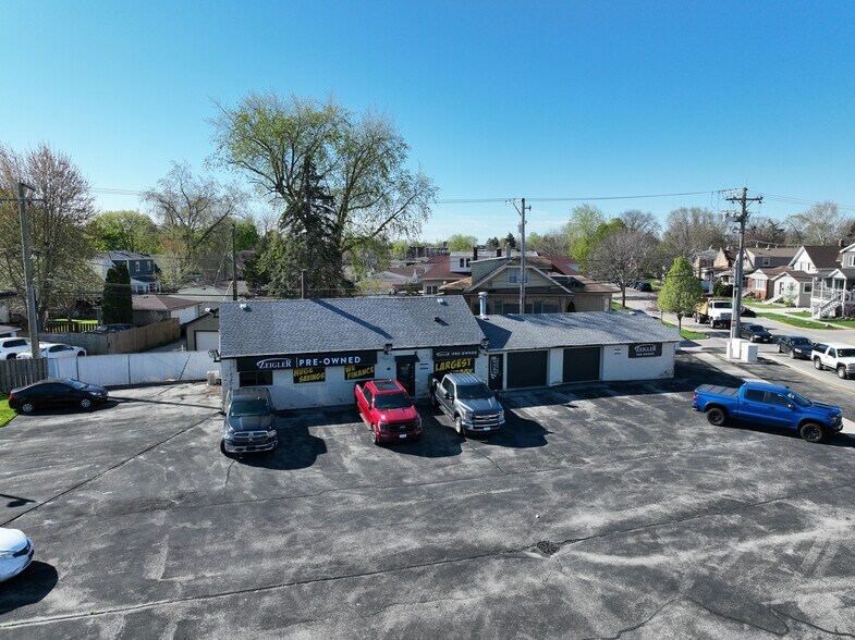Primary Photo Of 6550 Ogden Ave, Berwyn Auto Dealership For Sale
