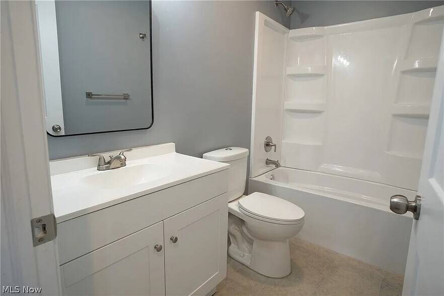 More Photos Of 161 High St, Elyria Apartments For Sale