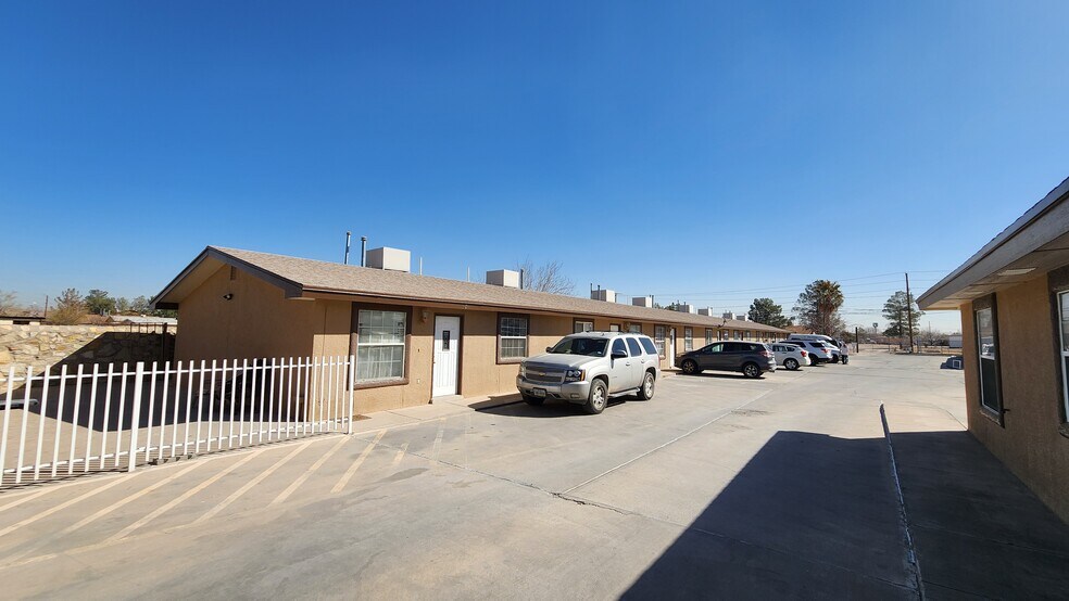 More Photos Of 216 S Schutz Dr, El Paso Apartments For Sale