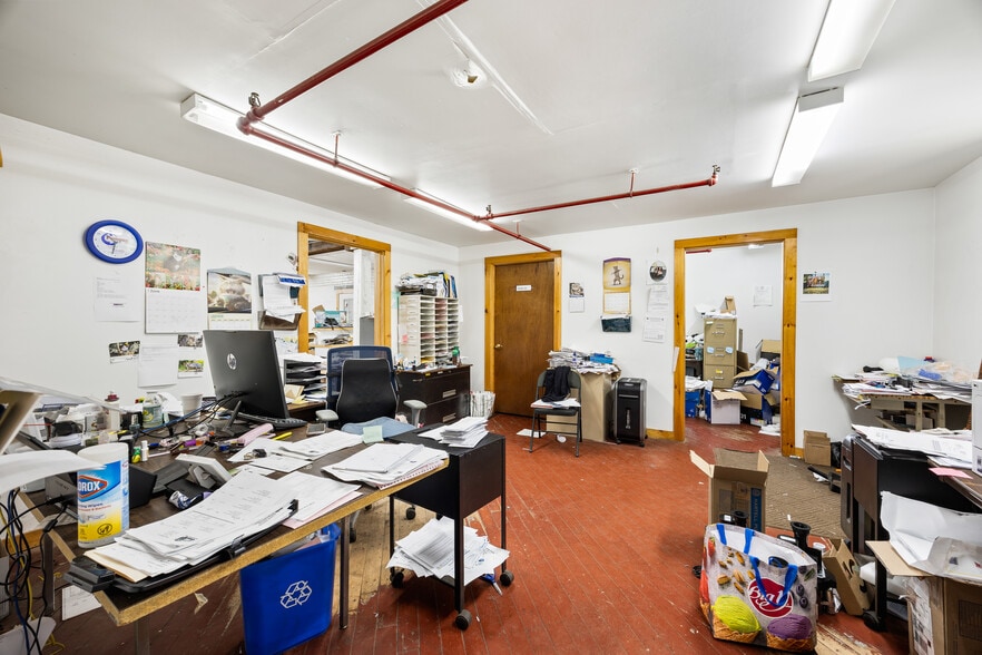 More Photos Of 3161 High St., Palmer Industrial For Sale