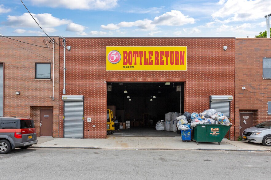 Primary Photo Of 3325 Delavall Ave, Bronx Warehouse For Lease