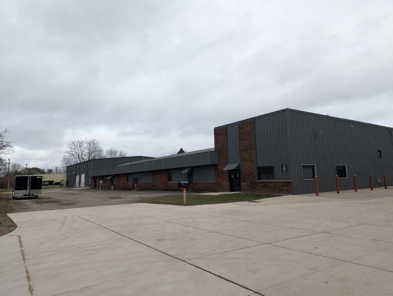 Primary Photo Of 4561 W Dickman Rd, Battle Creek Manufacturing For Lease