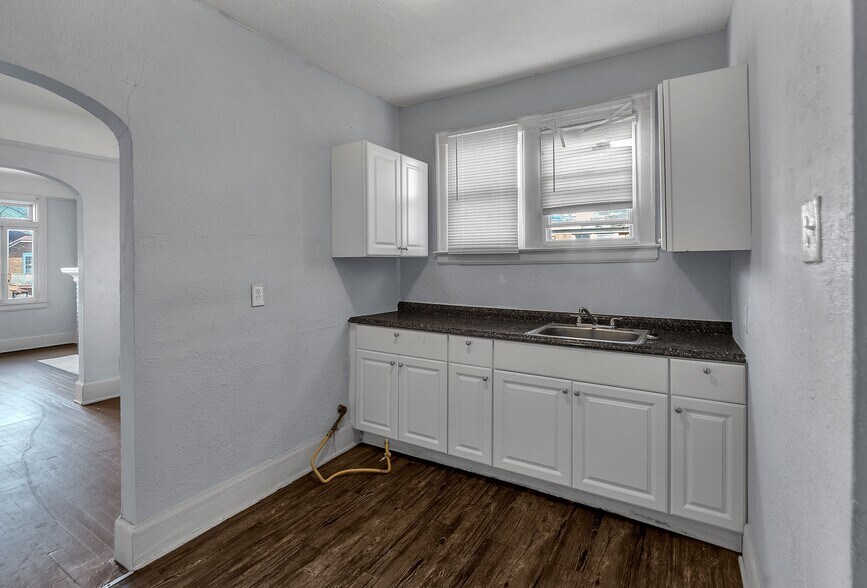 More Photos Of 12346 Stoepel St, Detroit Multifamily For Sale