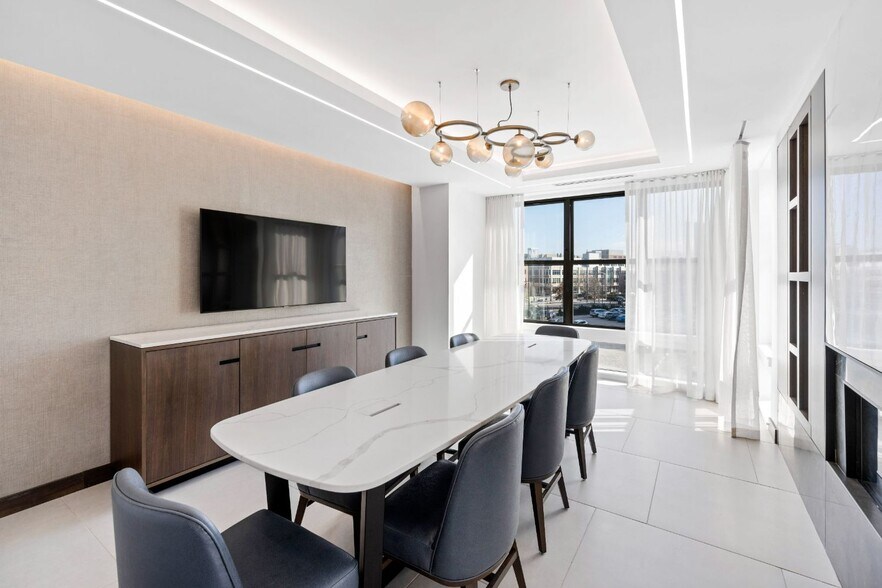 More Photos Of 125 Clifford St, Providence Apartments For Lease