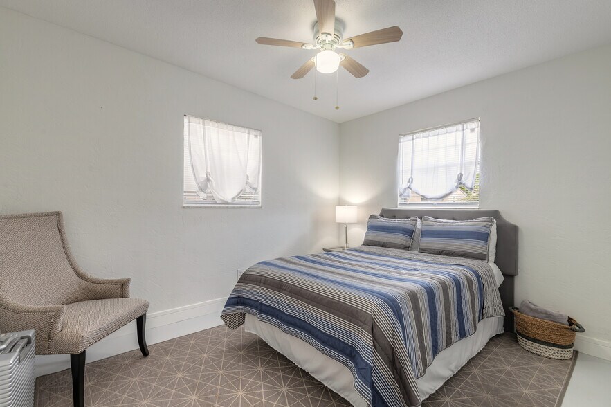 More Photos Of 133 Bridgeport Rd, Daytona Beach Shores Office For Sale