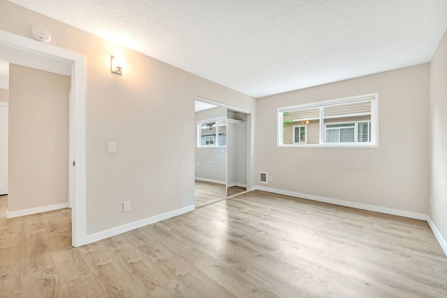 More Photos Of 4147-4153 SE 37th Ave, Portland Apartments For Sale