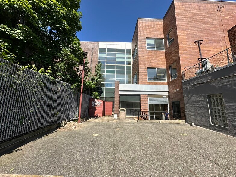 More Photos Of 596 Prospect Pl, Brooklyn Continuing Care Retirement Community For Sale