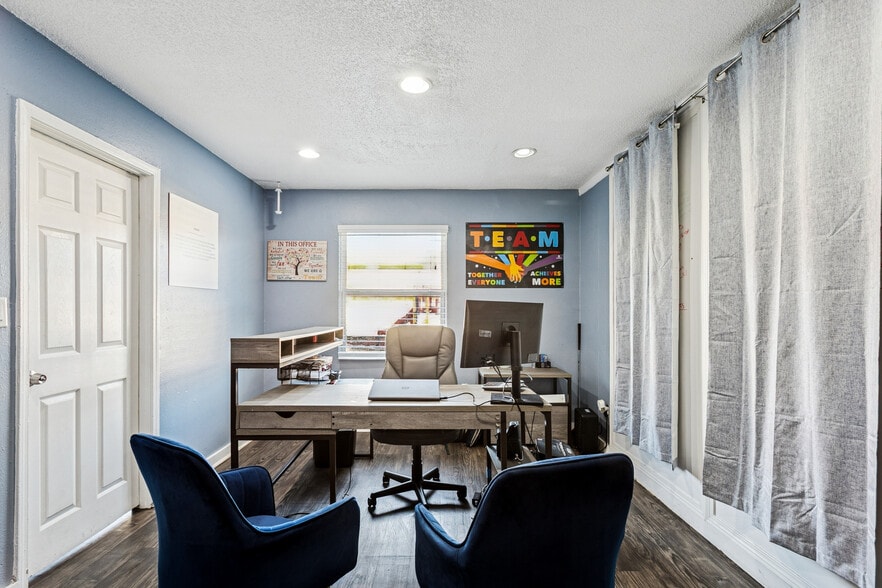 More Photos Of 3300 Garden Oaks Dr, New Orleans Apartments For Sale